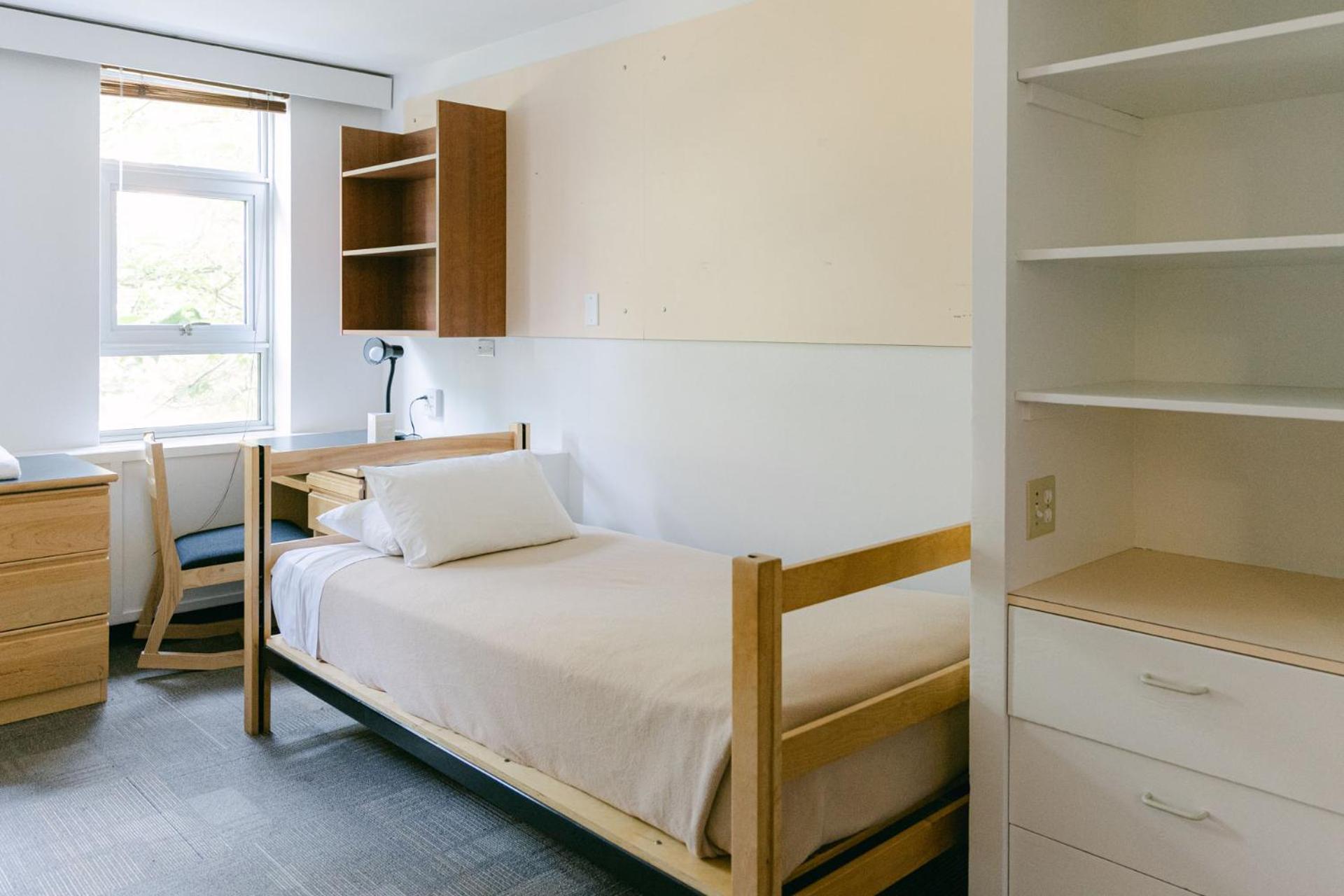 Pacific Spirit Hostel Ванкувър Екстериор снимка