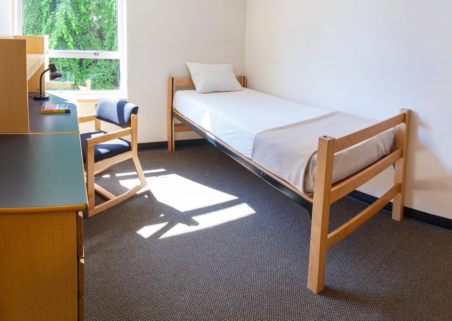 Pacific Spirit Hostel Ванкувър Екстериор снимка
